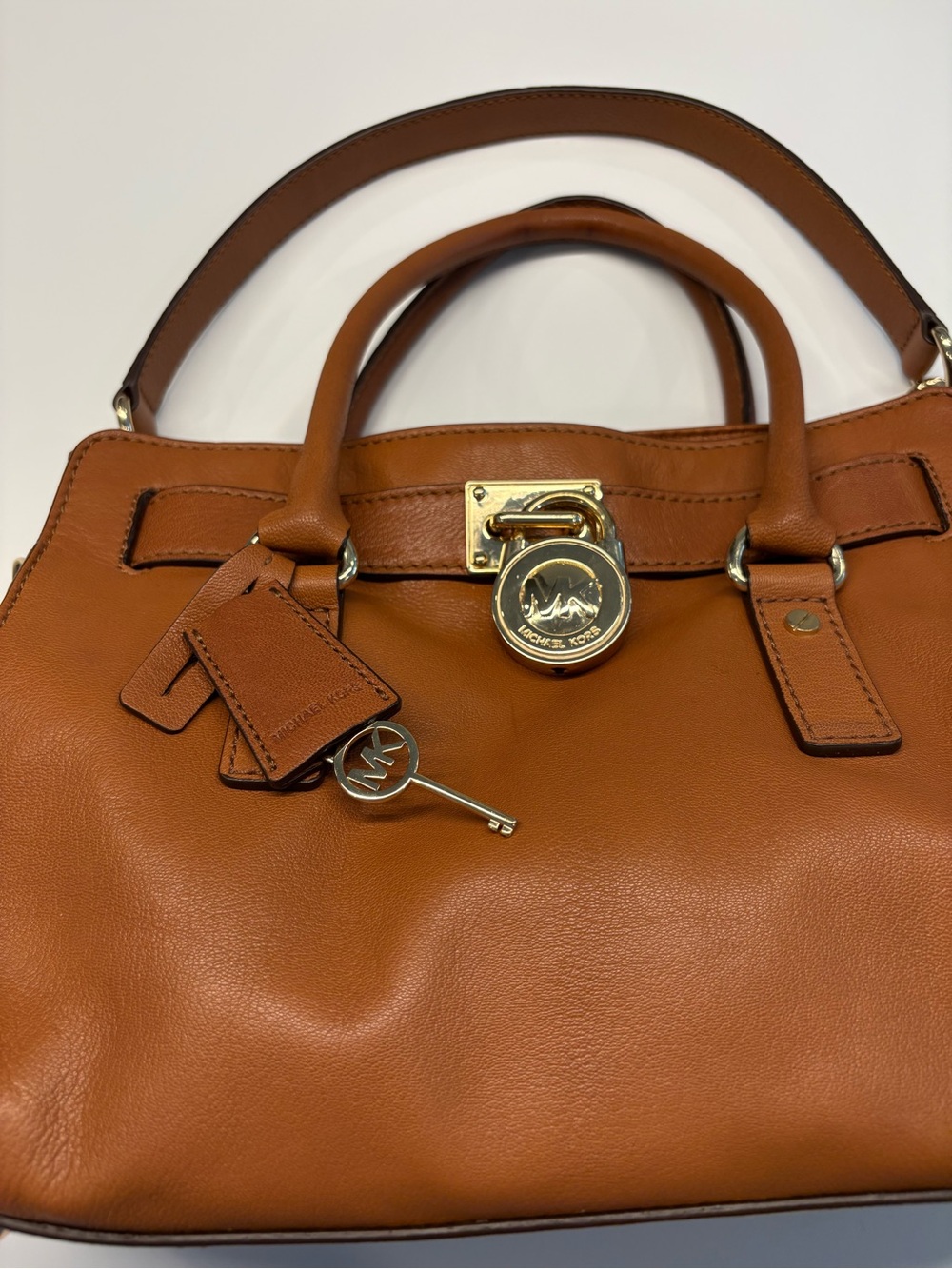 Michael Kors Hamilton Brown Leather Satchel Handbag with Gold Hardware - Picture 3 of 11